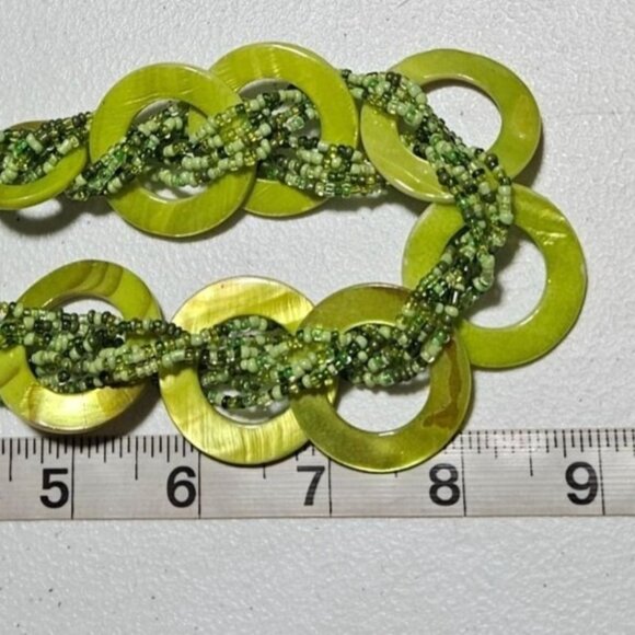 Handcrafted Retro Green Beaded Necklace Interlocking Rings 60s 70s Fashion Women - Picture 6 of 6